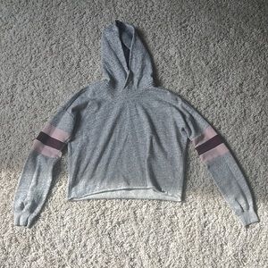 Super comfy Abercrombie & Fitch cropped hoodie